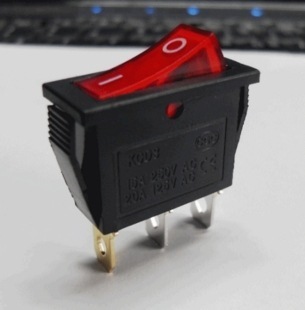 【船型開關(guān)KCD8-211(311) 3腳 翹板開關(guān) 防氧化 3只腳量大更優(yōu)惠】價(jià)格,廠家,圖片,電工開關(guān),樂清市衛(wèi)強(qiáng)電器廠-